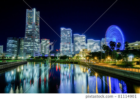 Night view of Minatomirai, Yokohama City, Kanagawa Prefecture 81114901