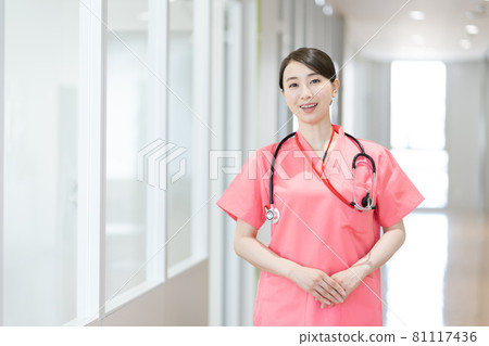 Portrait of a female medical worker Photographing cooperation: Japanese language school attached to Chuo College of Technology 81117436