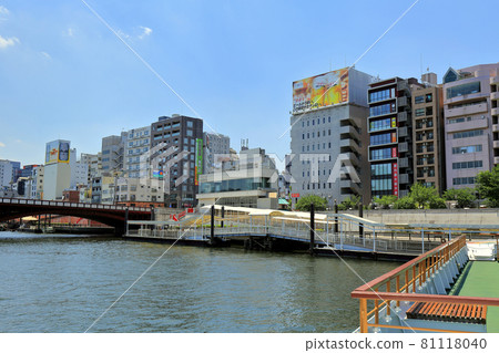 View from Tokyo Sumida River Water Bus Asakusa Water Bus Boarding Area View from Tokyo Sumida River Water Bus Asakusa Water Bus Boarding Area 81118040