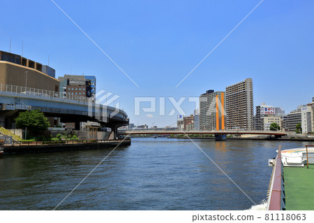 View from Tokyo Sumida River water bus Shinohashi 81118063