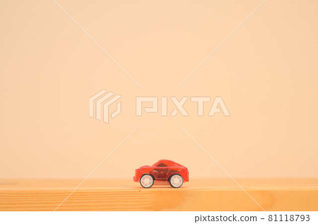 紅色汽車微型車生態 紅色汽車微型車生態 81118793
