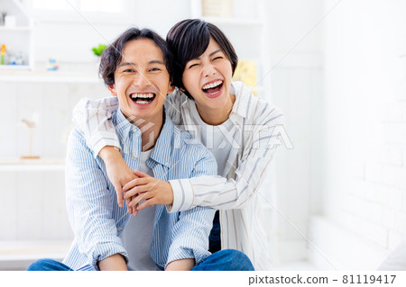 Male and female couples are good friends Male and female couples are good friends 81119417