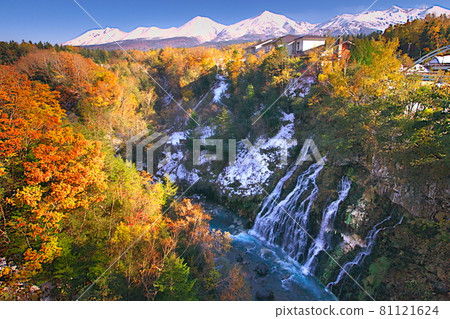 Biei Shirahige Waterfall, late autumn 81121624