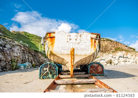 Vessels lying at the harbour of An Port, County Donegal - Ireland Vessels lying at the harbour of An Port, County Donegal - Ireland 81124383
