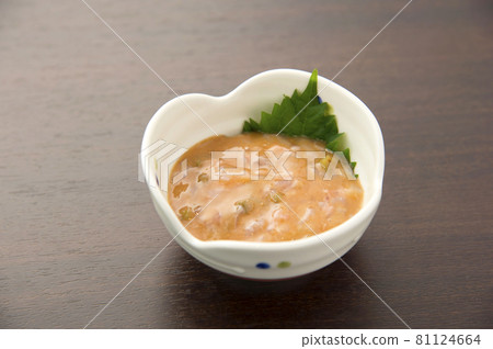 Salted fish 81124664