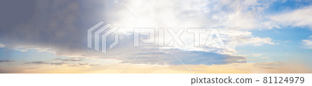 Cloudy dawn sky, pastel background Cloudy dawn sky, pastel background 81124979