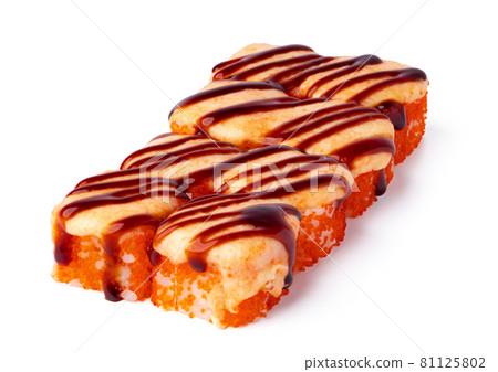 Cooked sushi roll isolated on white background 81125802