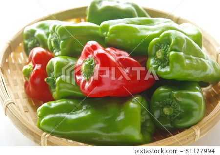 Bell peppers Fresh bell peppers Bell peppers Fresh bell peppers 81127994