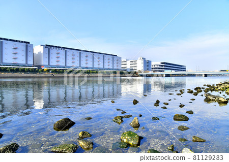 從大和大橋/京濱運河（東京大田區）附近看新平橋 [2020.11] 81129283