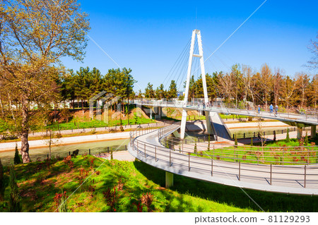 Infinity or Thought Road Bridge, Tashkent Infinity or Thought Road Bridge, Tashkent 81129293