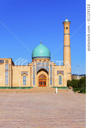 Hazrati Imam Mosque and Madrasah complex Hazrati Imam Mosque and Madrasah complex 81129318
