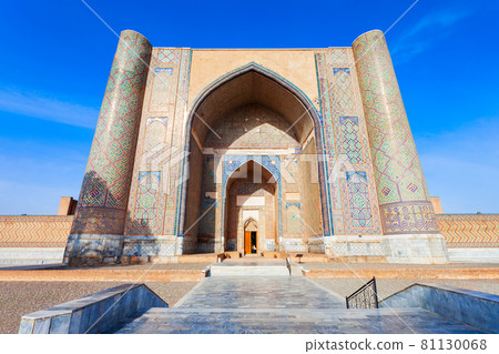 Bibi Khanym or Bibi-Khanym Mosque, Samarkand Bibi Khanym or Bibi-Khanym Mosque, Samarkand 81130068