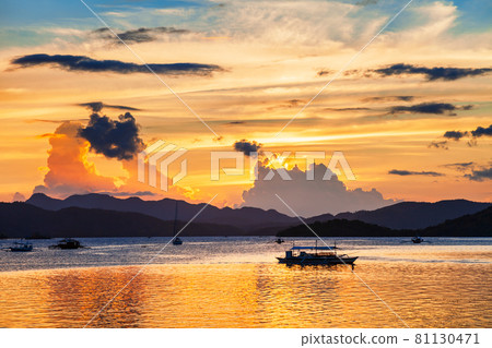 Coron town seacost at sunset, Busuanga 81130471