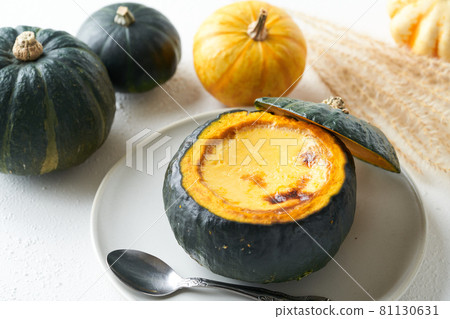 Whole pumpkin pudding Whole pumpkin pudding 81130631