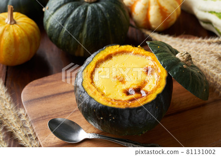 Whole pumpkin pudding Whole pumpkin pudding 81131002