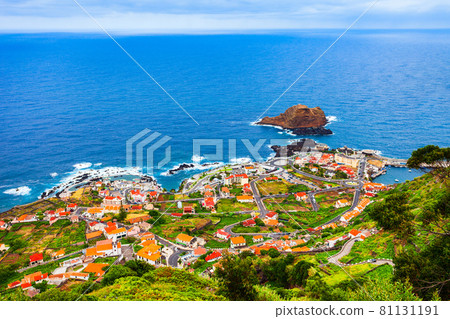 Porto Moniz town aerial panoramic view Porto Moniz town aerial panoramic view 81131191