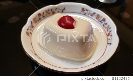 豆腐上的蘿蔔 81132425