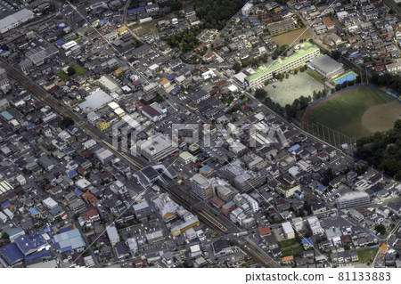 Aerial view of the vicinity of Ushihama Station on the Ome Line 81133883
