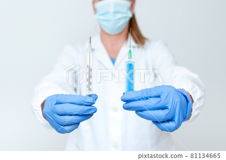 Testing New Vaccine Virus Presenting Vaccination Clinical Trials Laboratory Experiment Presentations Science Discussions Wearing Occupation Workwear Protective Gears 81134665
