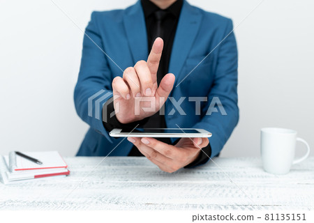 Presenting Communication Technology Smartphone Voice Video Calling Writing Important Notes Job Interview Ideas Global Connectivity Communications Giving Advice Lectures Presenting Communication Technology Smartphone Voice Video Calling Writing Important Notes Job Interview Ideas Global Connectivity Communications Giving Advice Lectures 81135151
