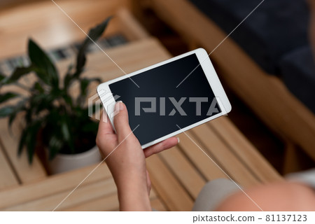 Connecting People Together, Voice Video Calling, Communication Equipment, Troubleshooting Device, Modern Tool, Global Connections, Data Process, Portable Hardware Smartphone 81137123