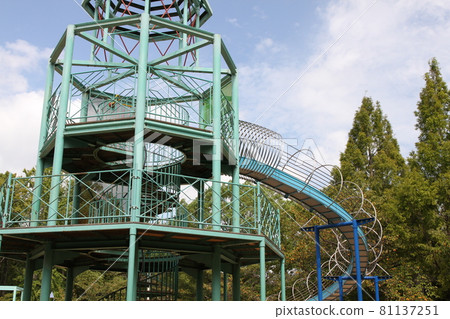 Playground equipment open space "Children's castle tower" in Osaka Castle Park 81137251