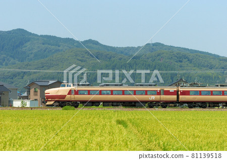 Hokuriku Main Line Isurugi-Fukuoka JR West 489 series H02 formation ① Kuha 489-503 (Kanazawa) Mountain side 81139518
