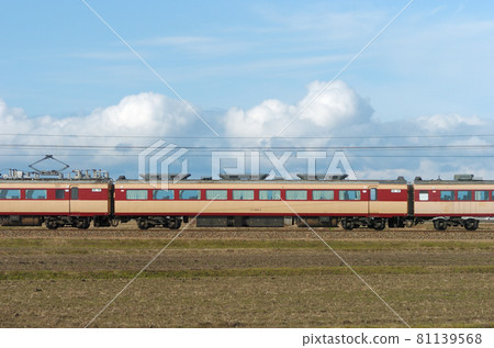 北陸本線五十鈴福岡JR西489系列H04編組③茂葉489-2(金澤)山邊公共儲備 北陸本線五十鈴福岡JR西489系列H04編組③茂葉489-2(金澤)山邊公共儲備 81139568