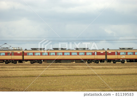 Hokuriku Main Line Isurugi-Fukuoka JR West 489 Series New H04 Organization ⑥ Moha 489-14 (Kanazawa) Mountain Side 81139583