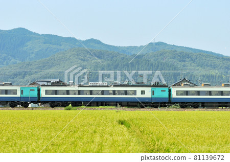 北陸本線五十鈴福岡JR東485系列R1編隊⑦茂葉484-3040(新潟)山邊 北陸本線五十鈴福岡JR東485系列R1編隊⑦茂葉484-3040(新潟)山邊 81139672