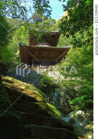[香川縣]四國朝聖No.71 Fudasho“深綠色的秋天Yadani Temple”（Tahoto） 81139940