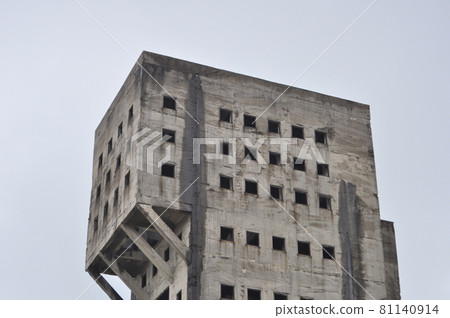 Shime 礦井塔 / Noboru Inomata 81140914