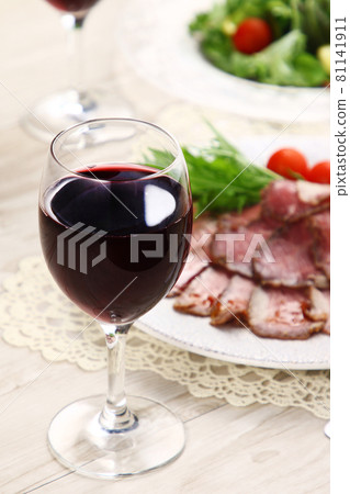 wine  81141911