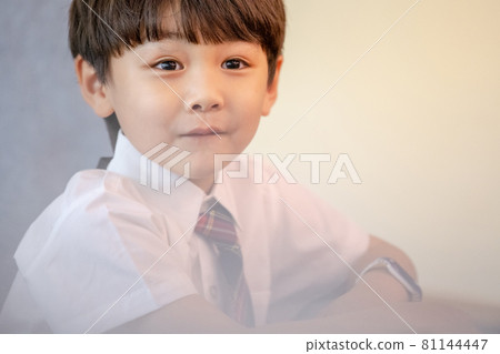 孩子幼兒園的生活方式 81144447