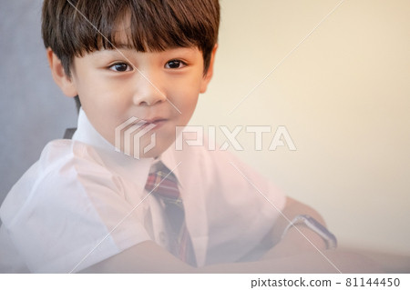 孩子幼兒園的生活方式 81144450