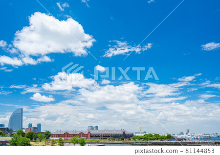 Summer clouds and Minato Mirai, Yokohama port in summer, Yokohama in midsummer Summer clouds and Minato Mirai, Yokohama port in summer, Yokohama in midsummer 81144853