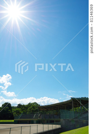 烈日下的棒球場 烈日下的棒球場 81146369