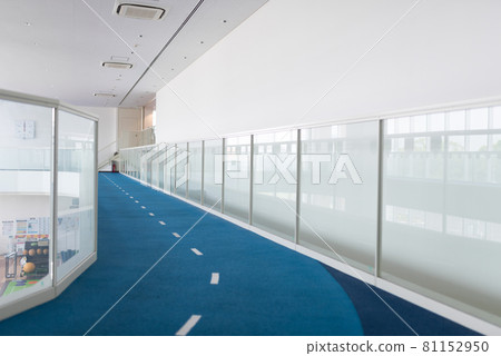 Walk & jog area Walk & jog area 81152950