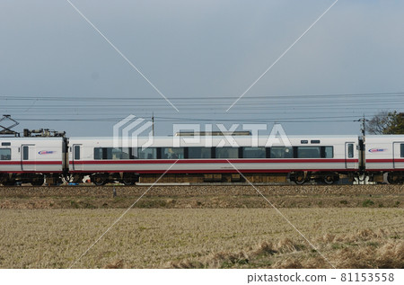 Hokuriku Main Line Isurugi-Fukuoka Hokuetsu Express 683 series 8000 series N13 formation ⑧ Moha 683-8001 mountain side Hokuriku Main Line Isurugi-Fukuoka Hokuetsu Express 683 series 8000 series N13 formation ⑧ Moha 683-8001 mountain side 81153558
