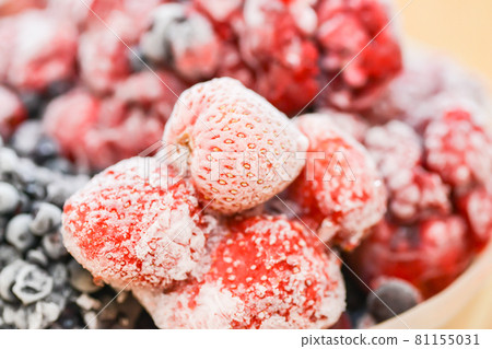 delicious sweets  arranged on the table for wedding reception 81155031