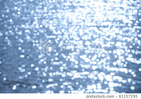 Water bokeh in the river 81157295