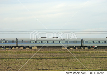 北陸本線 三河加賀笠間 JR 西 681 系列 W01 編隊 ④ 佐哈 681-207(金澤) 山邊 北陸本線 三河加賀笠間 JR 西 681 系列 W01 編隊 ④ 佐哈 681-207(金澤) 山邊 81160284