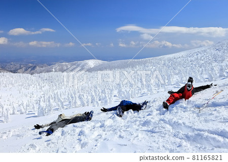 [Yamagata] Zao rime groups under clear skies 81165821