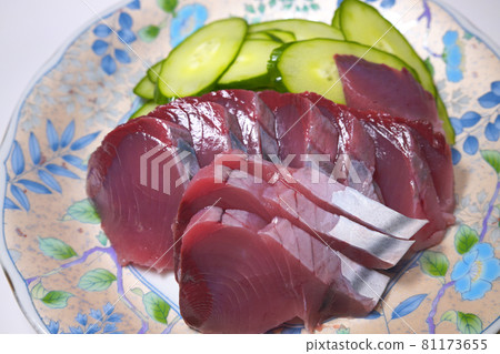鰹魚生魚片 鰹魚生魚片 81173655