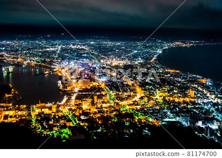 Night view of Hakodate, Hokkaido (from Hakodateyama summit observatory) 81174700