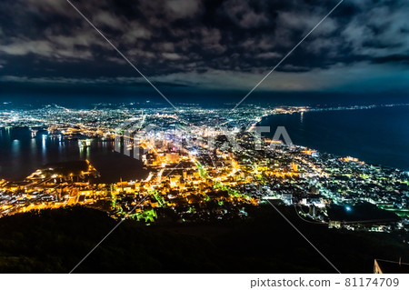 北海道函館夜景(從函館山山頂展望台) 北海道函館夜景(從函館山山頂展望台) 81174709