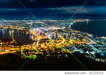 Night view of Hakodate, Hokkaido (from Hakodateyama summit observatory) Night view of Hakodate, Hokkaido (from Hakodateyama summit observatory) 81174712