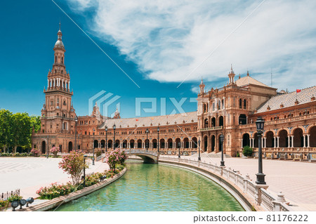 Seville, Spain. Canal Promenade Around Famous Landmark - The Plaza De Espana In Seville, Andalusia, Spain. Renaissance Revival Style. Spain Square 81176222