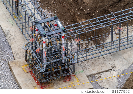 Reinforcing bar construction, pillar beam, foundation construction Reinforcing bar construction, pillar beam, foundation construction 81177992