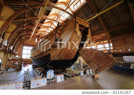 Niigata Sado Sengokubune Exhibition Hall 81181267
